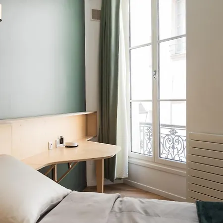 Omarais Bed & Breakfast Paris