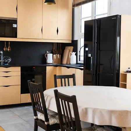 Omarais Bed & Breakfast 4*