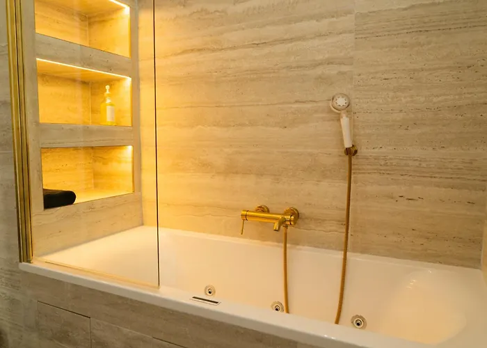 Omarais 4* Παρίσι