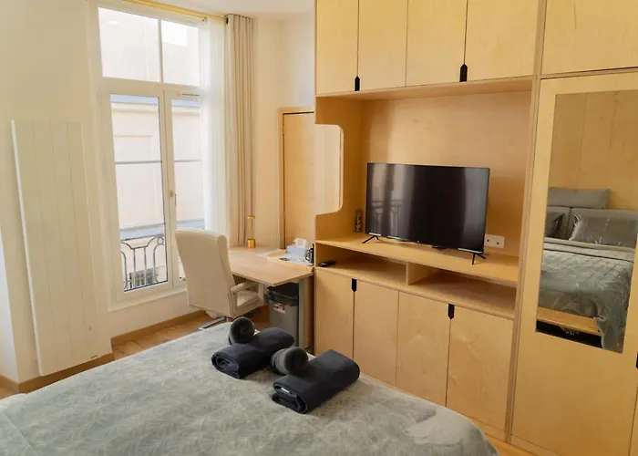 Omarais 4* Παρίσι